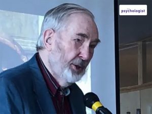 Image of Ladson Hinton.